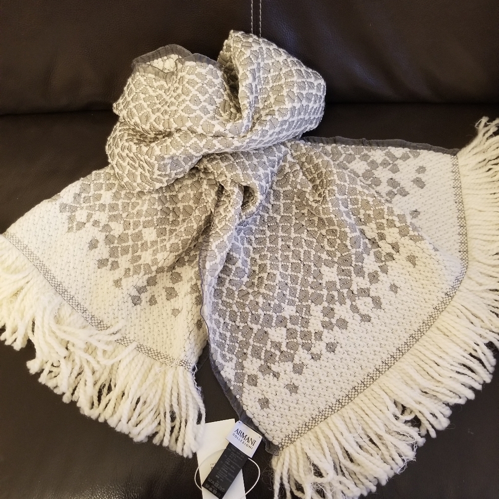 ARMANI COLLEZIONI WHITE & GRAY STOLE SCARF | WOMENS SIZE 152X50cm 60"X19.5"